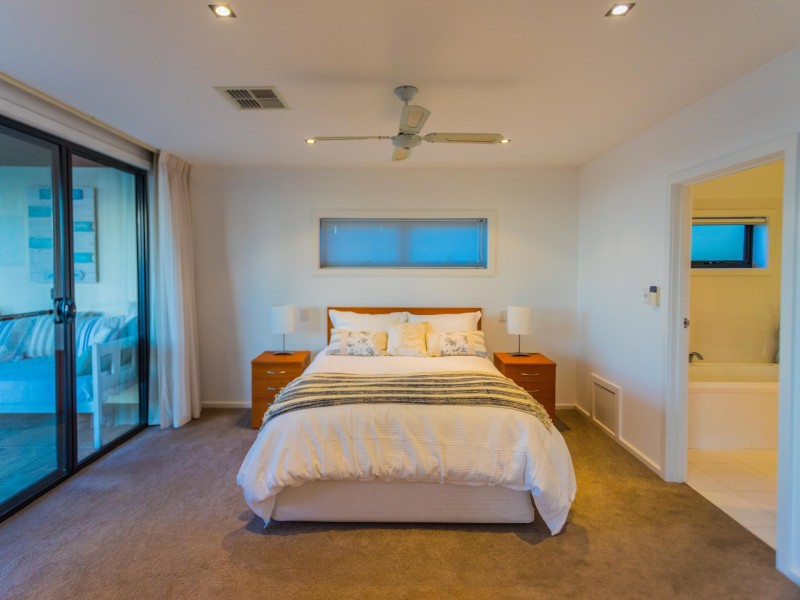 95 Captain Sturt Parade, Hindmarsh Island SA 5214