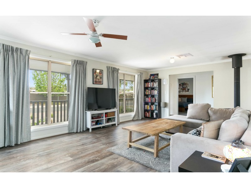 1B Field Drive, Strathalbyn SA 5255