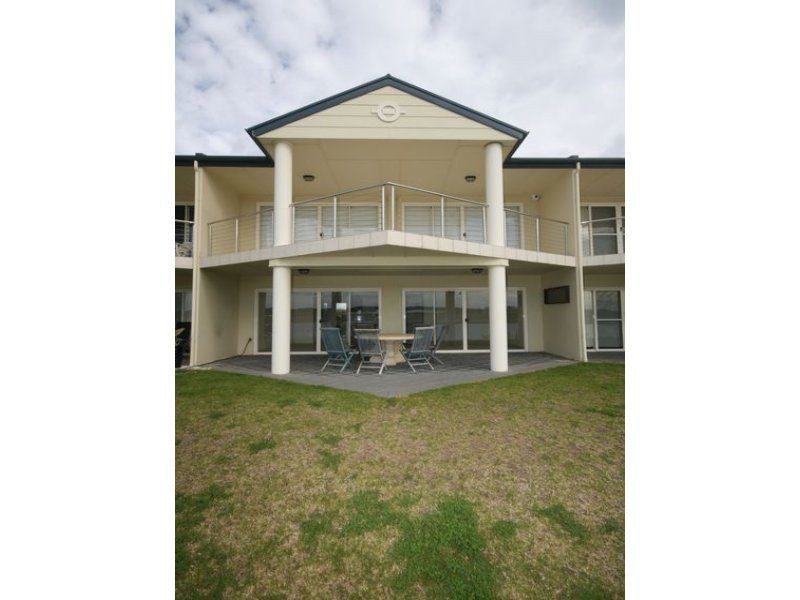 77 Ventura Place, Hindmarsh Island SA 5214