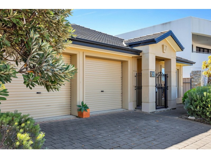 205 Excelsior Parade, Hindmarsh Island SA 5214
