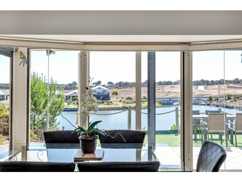 205 Excelsior Parade, Hindmarsh Island SA 5214