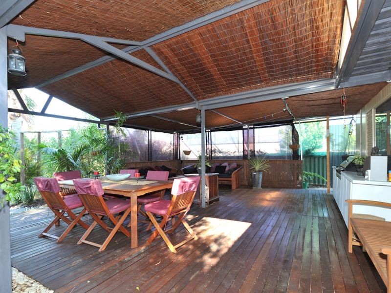 13 Corring Way, Parmelia WA 6167