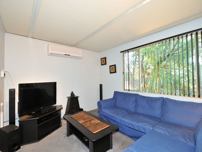 13 Corring Way, Parmelia WA 6167