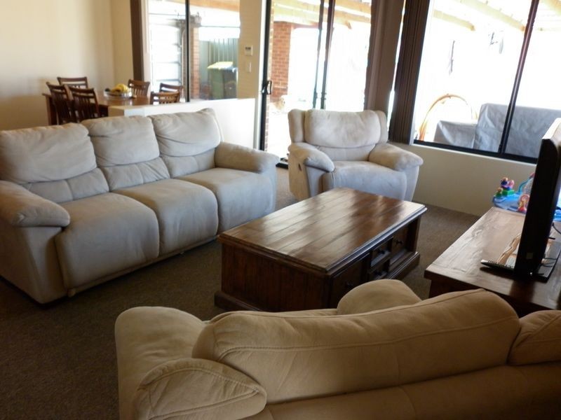 5 Fitzsimmonds Place, Leda WA 6170