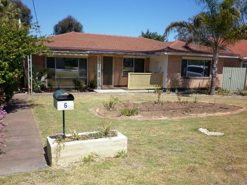 6 Butt Place, Orelia WA 6167