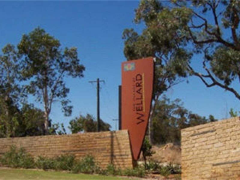 13 Pagham Court, Wellard WA 6170