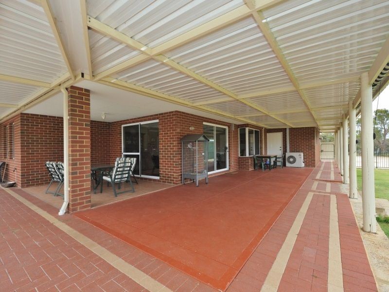 106 Barker Road, Wellard WA 6170