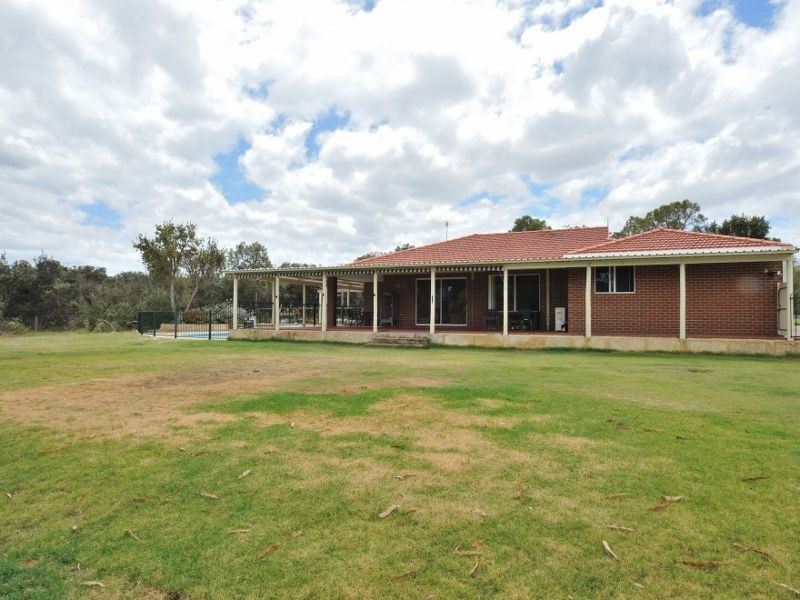 106 Barker Road, Wellard WA 6170