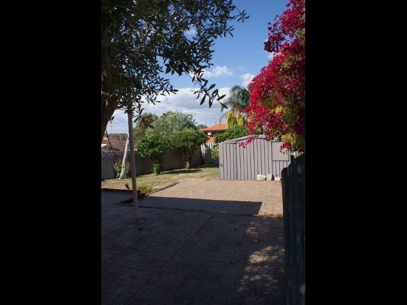 25 McKean Way, Parmelia WA 6167