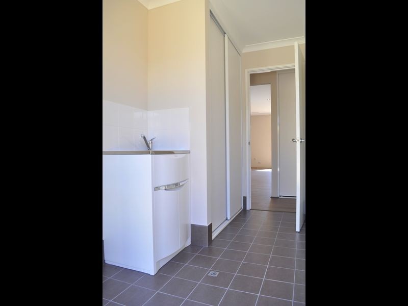 14 Peridot Pass, Wellard WA 6170