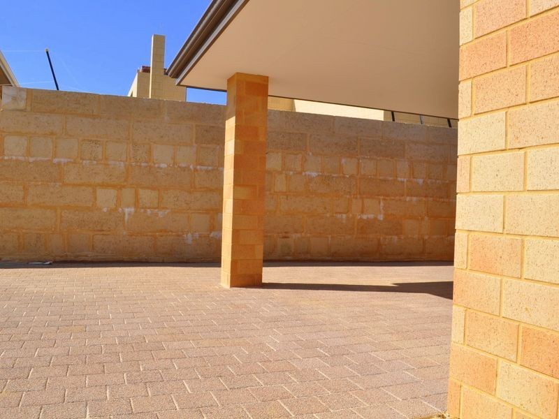 14 Peridot Pass, Wellard WA 6170