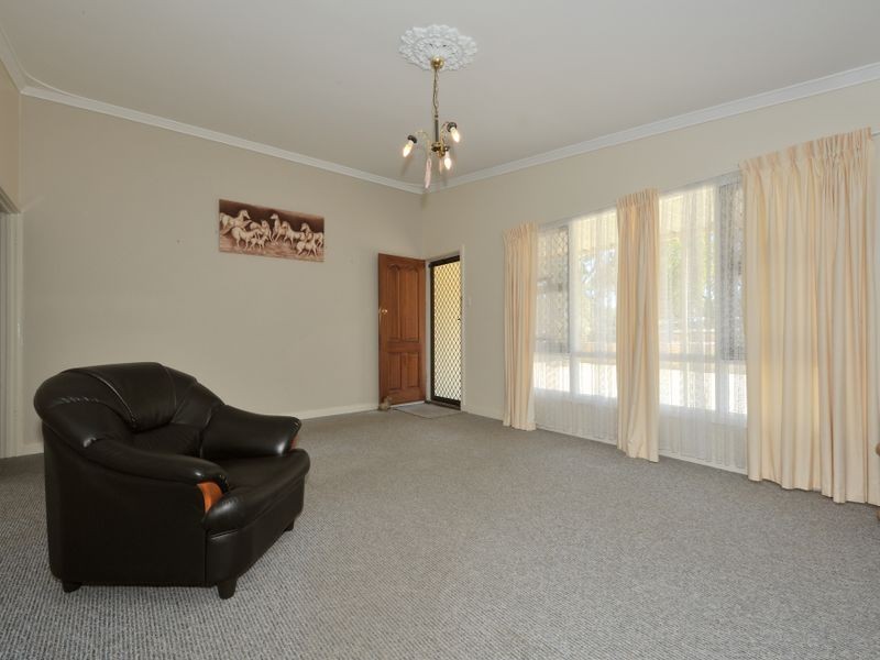 34 Harrison Way, Calista WA 6167
