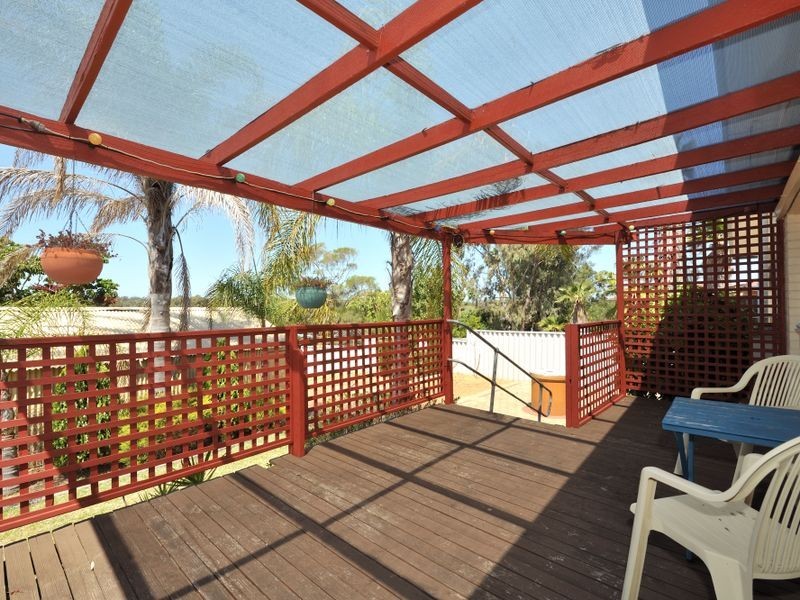 34 Harrison Way, Calista WA 6167