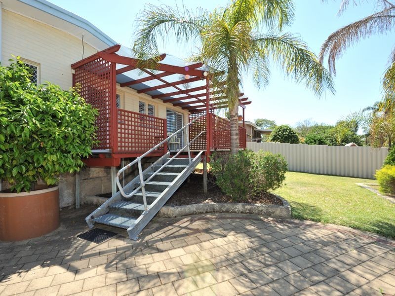 34 Harrison Way, Calista WA 6167