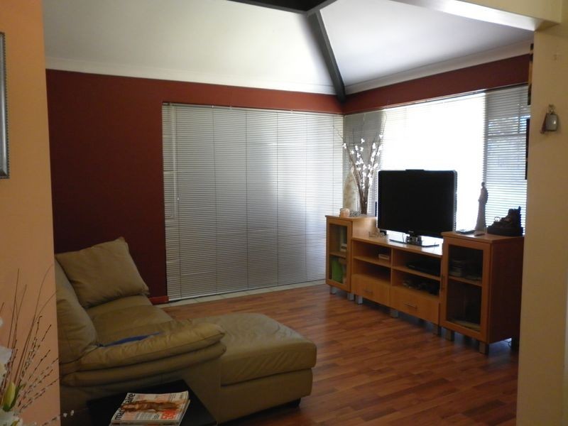 64 Warner Rd, Parmelia WA 6167