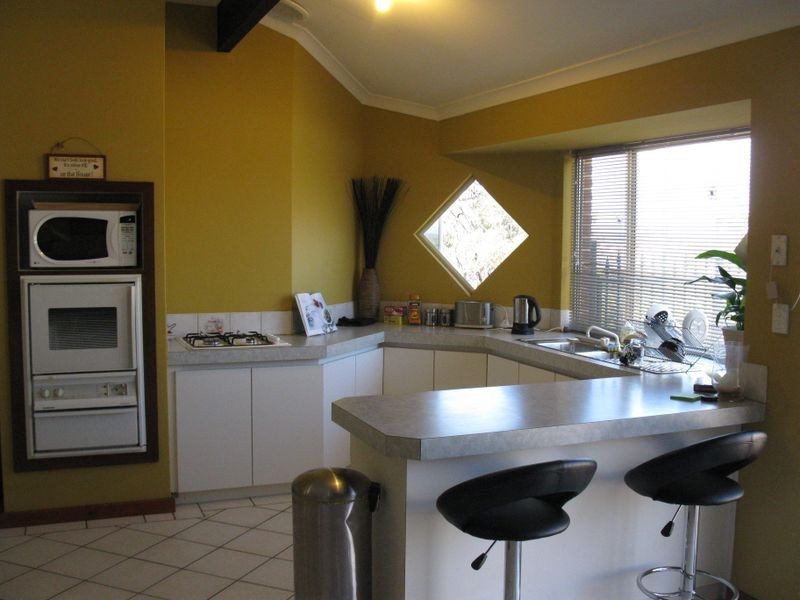 64 Warner Rd, Parmelia WA 6167