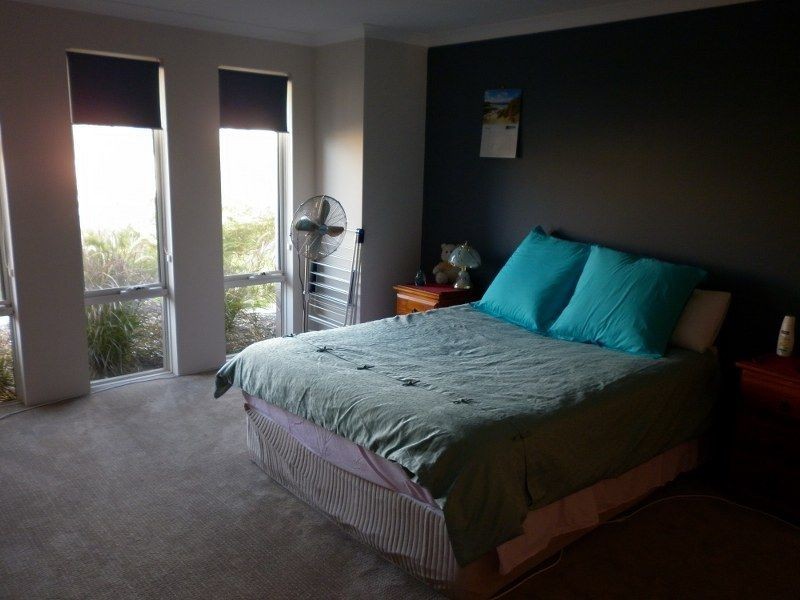 15 Fareham Crescent, Wellard WA 6170