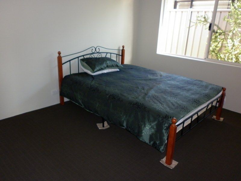 15 Fareham Crescent, Wellard WA 6170