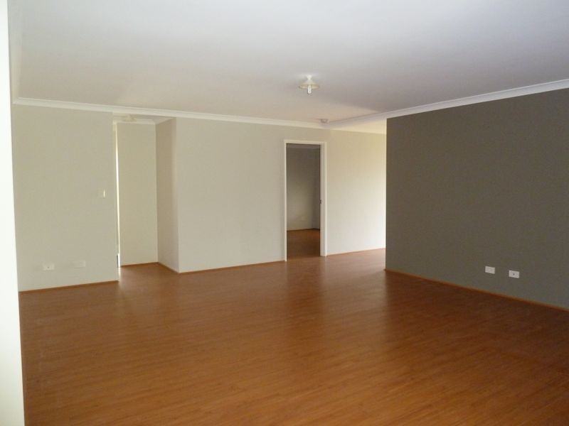 8 Highbridge Way, Leda WA 6170