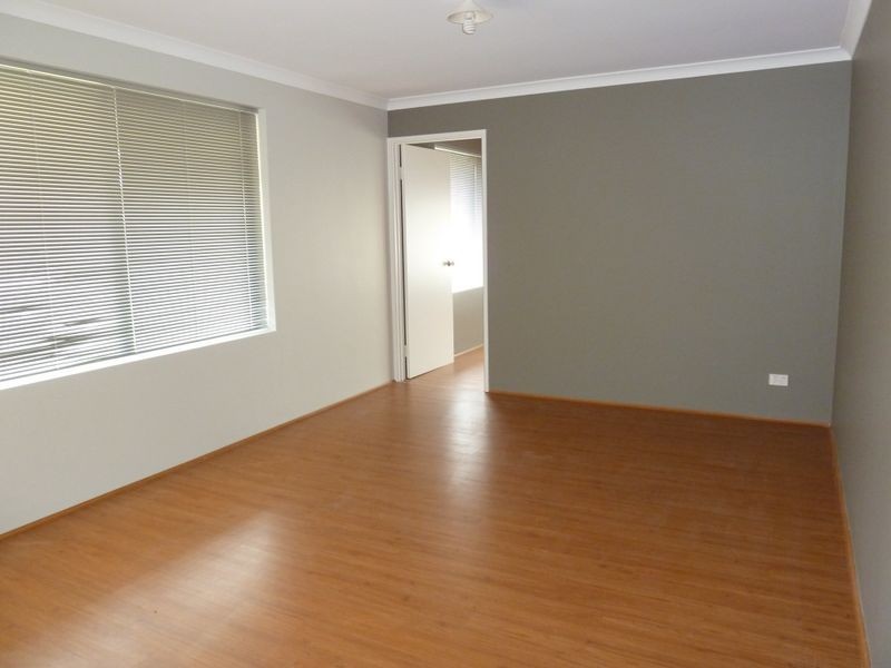 8 Highbridge Way, Leda WA 6170