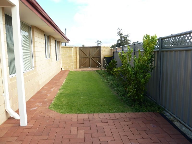 8 Highbridge Way, Leda WA 6170