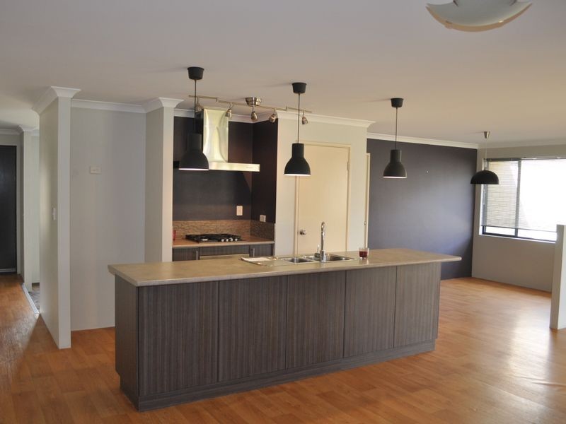 29 Gemstone Parade, Wellard WA 6170