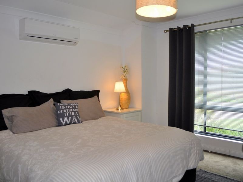 29 Gemstone Parade, Wellard WA 6170