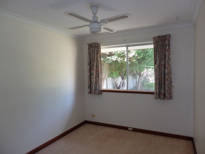 7 Heaton Way, Safety Bay WA 6169