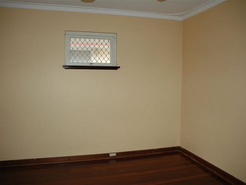 7 Sulphur Road, Orelia WA 6167