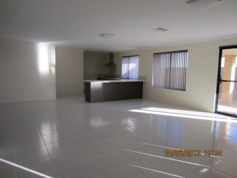 7 Hinton Cove, Wellard WA 6170