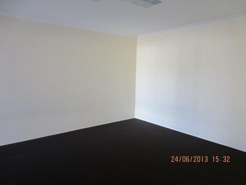 7 Hinton Cove, Wellard WA 6170