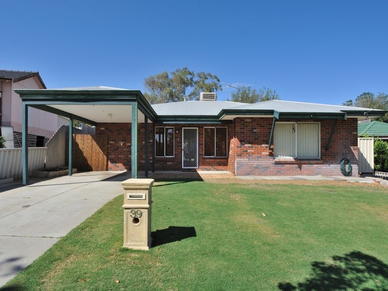 39 Hubbard Way, Medina WA 6167