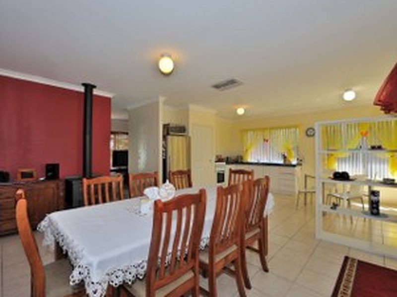 39 Hubbard Way, Medina WA 6167