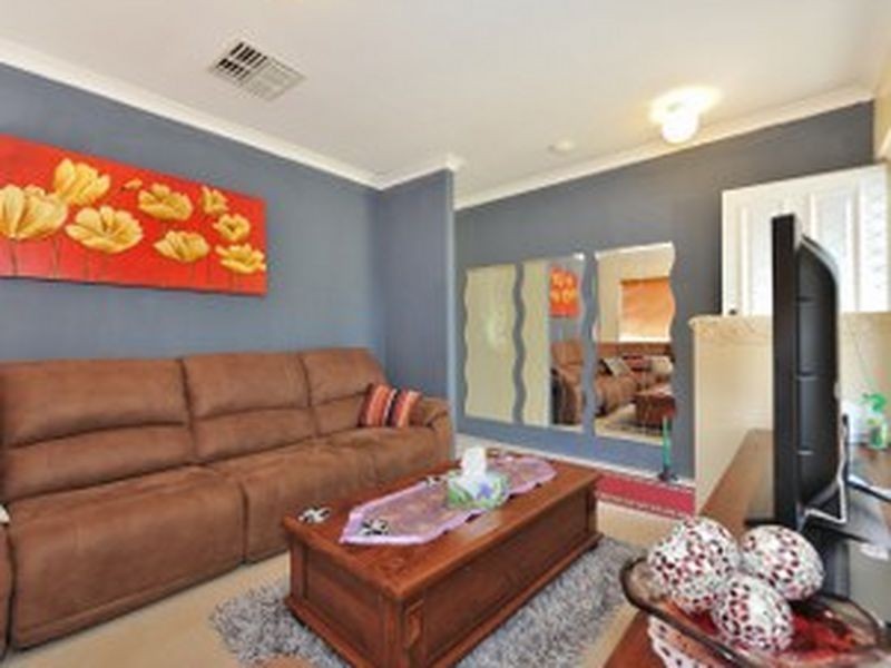 39 Hubbard Way, Medina WA 6167