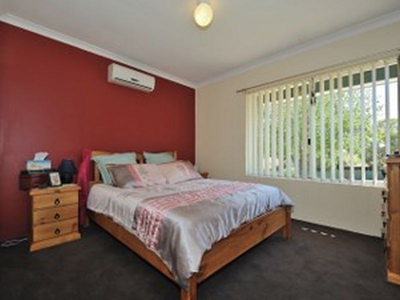 39 Hubbard Way, Medina WA 6167