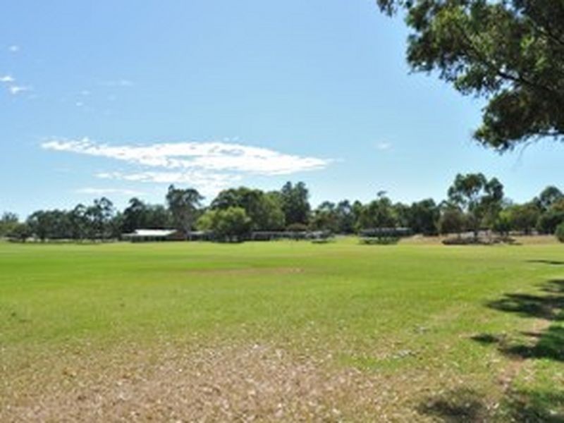 39 Hubbard Way, Medina WA 6167