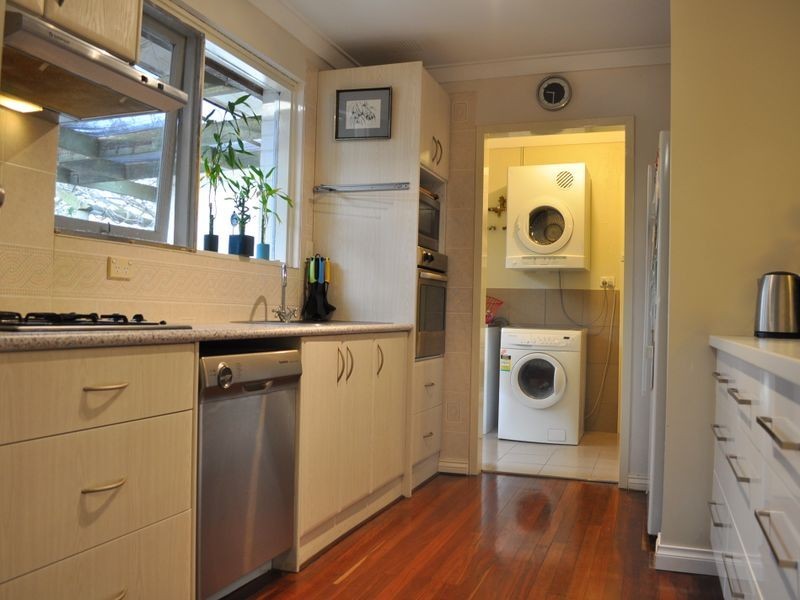 65 Hennessy Avenue, Orelia WA 6167