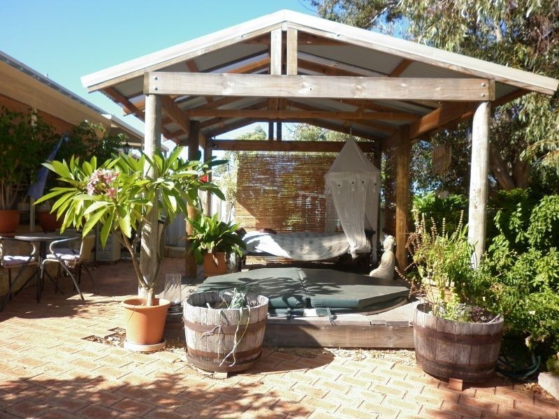 1/12 Edmund Way, Calista WA 6167