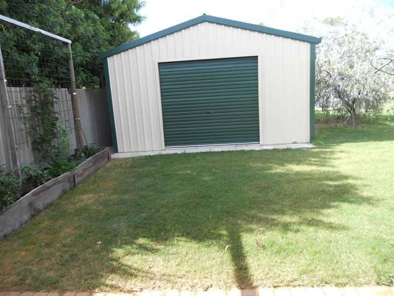 16 Bingfield Road, Medina WA 6167