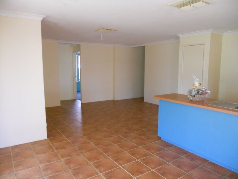 16 Bingfield Road, Medina WA 6167