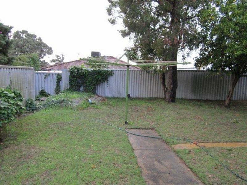 8 Kirkland Way, Parmelia WA 6167