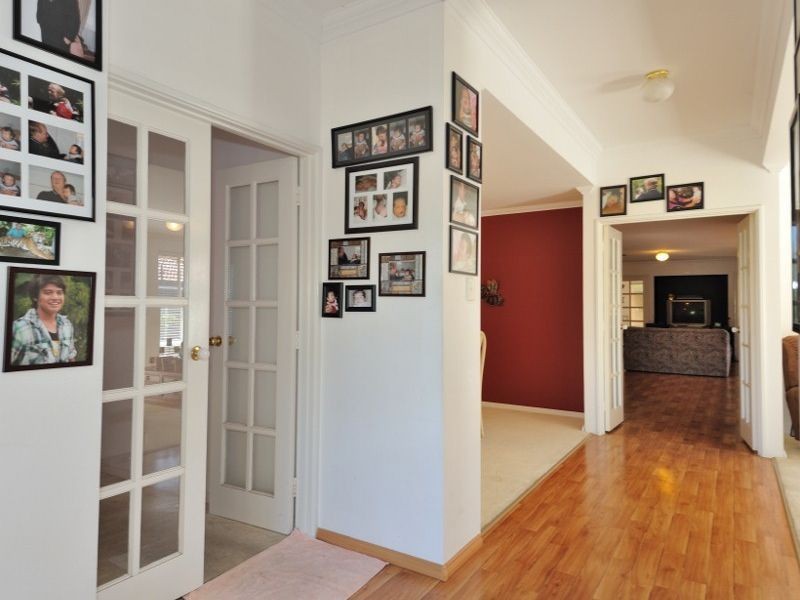 24 Rutherford Square, Orelia WA 6167