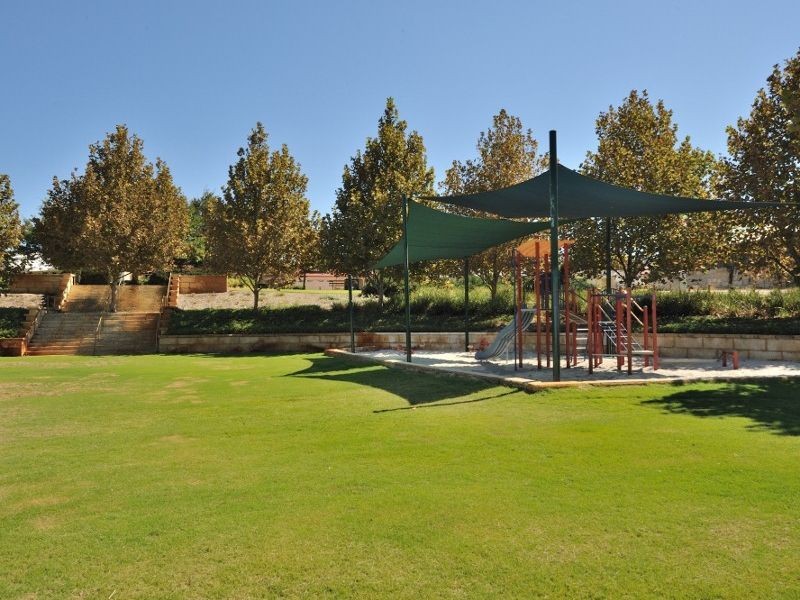 24 Rutherford Square, Orelia WA 6167