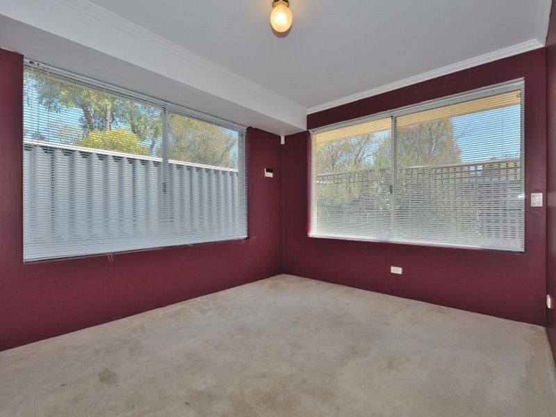 24 Rutherford Square, Orelia WA 6167