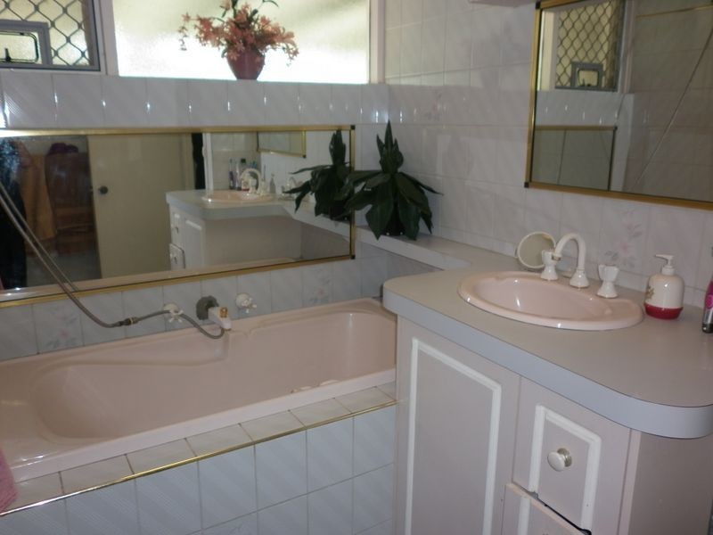 3 Coleman Rd, Calista WA 6167