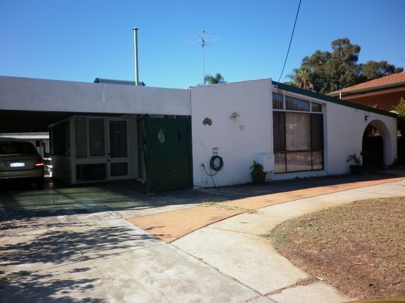 3 Coleman Rd, Calista WA 6167