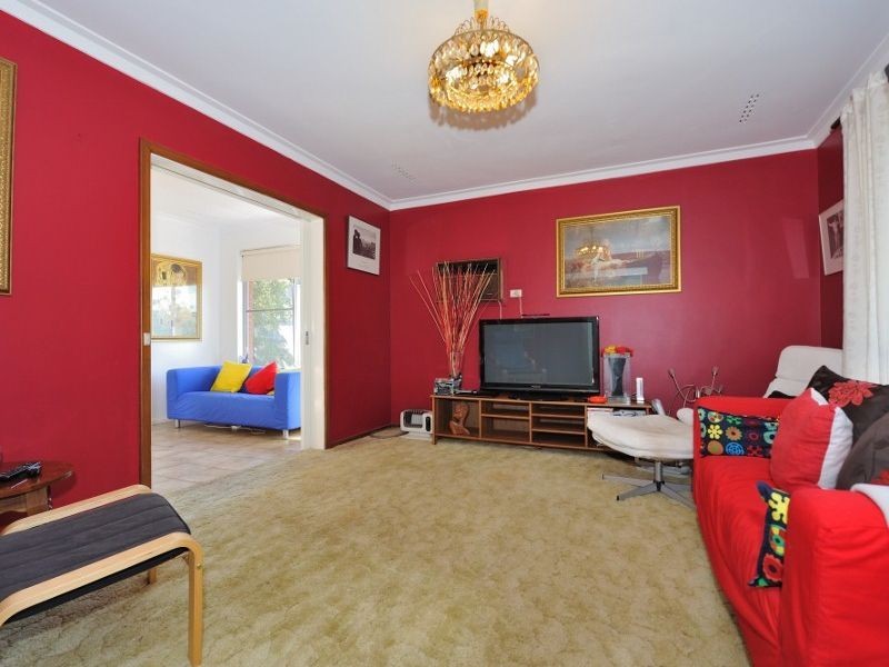 3 Jacques Place, Orelia WA 6167