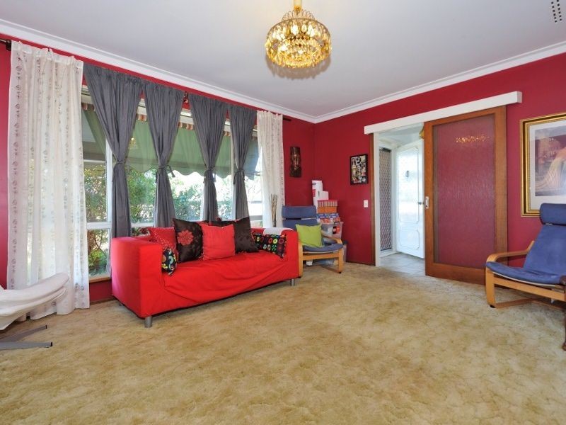 3 Jacques Place, Orelia WA 6167