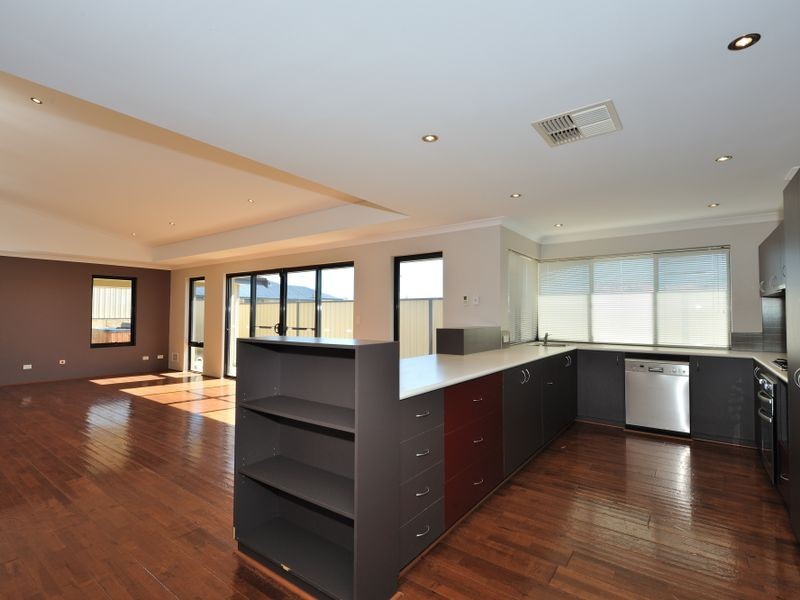 23 Mccallum Parkway, Bertram WA 6167