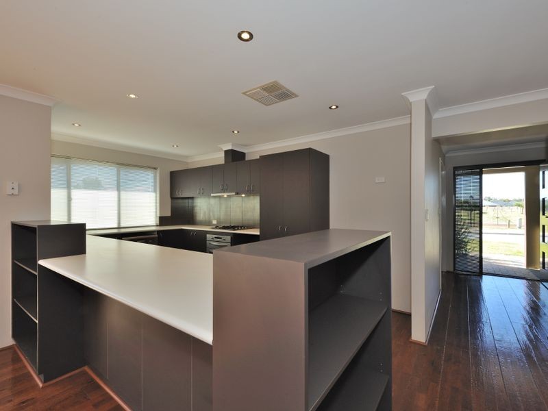 23 Mccallum Parkway, Bertram WA 6167